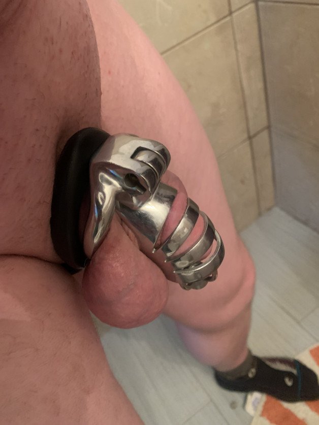 Photo by Lsmavric1000 / Male with the username @Lsmavric1000,  January 27, 2024 at 1:19 AM. The post is about the topic Cuckold Chastity and the text says 'please i beg someone to torment me until i am begging you to stop
Please torment me to your heart content.  [Diamo]  [23:59:59]'