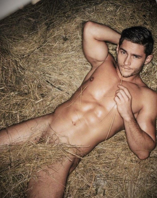 Photo by emraanhap with the username @emraanhap,  March 2, 2024 at 7:13 AM. The post is about the topic Gay Cowboys & Farmers