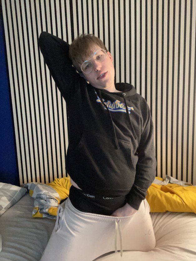 Photo by Hottiebb95 studio with the username @hottiebb95, who is a star user,  January 20, 2024 at 3:28 PM and the text says 'Hi everybody I am on chaturbate now come and see me we can have some fun, don’t forget voting is still open

https://hottiebb95.studio/  

[Chaturbate](Chaturbate)  #chaturbate'