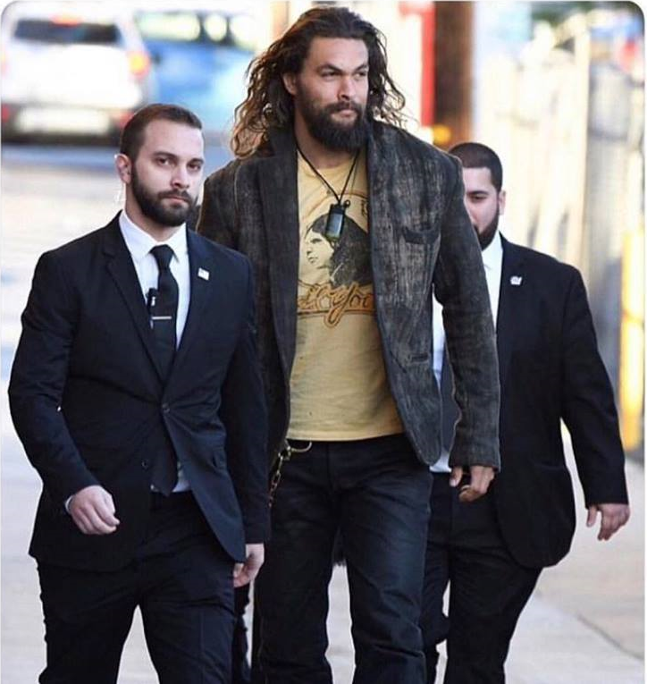 Photo by alechardyxxx with the username @alechardyxxx, who is a star user,  December 17, 2018 at 9:24 AM and the text says 'What even is the point of Jason Momoa's bodyguards? 😂🤣'