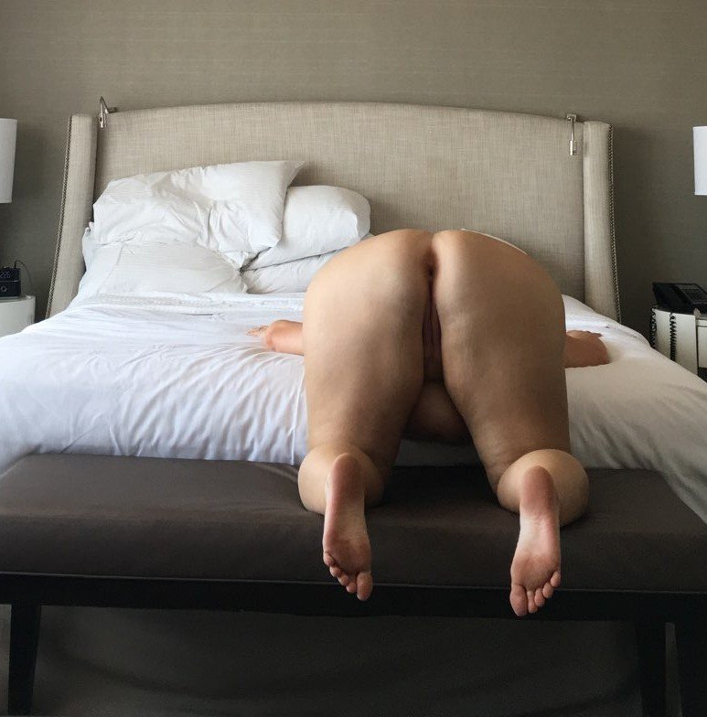 Photo by Bigwoodguy75 with the username @Bigwoodguy75,  May 29, 2019 at 9:50 PM. The post is about the topic Ass and the text says 'Who wants my tight hole?'