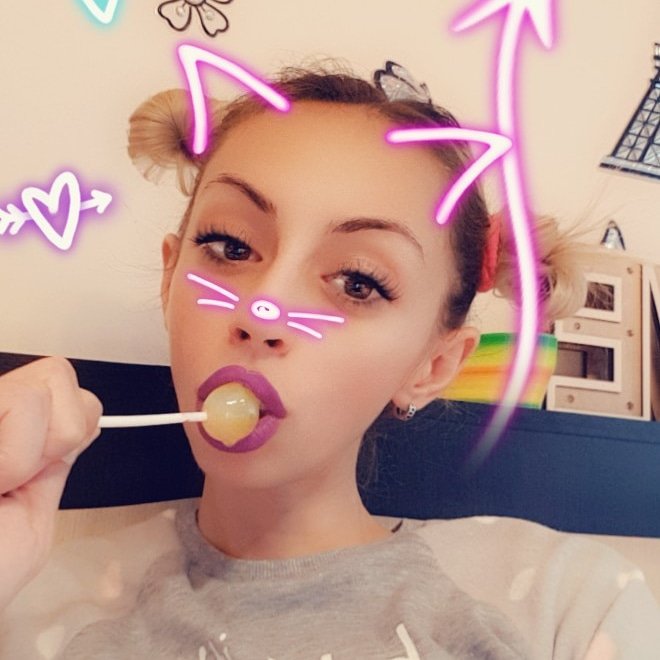 Photo by CandieCross with the username @CandieCross, who is a star user,  March 9, 2018 at 2:29 PM and the text says 'Hey hey ...Wanna lick my candy with me ??'