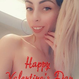 Photo by CandieCross with the username @CandieCross, who is a star user,  February 14, 2019 at 7:13 PM. The post is about the topic Small Boobs and the text says 'Love you my lovers ! ❤❤❤ #titts #Love #valentinesday'