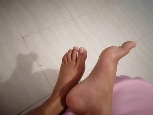 Photo by Crismar with the username @crismarlivesex, who is a star user,  July 22, 2021 at 10:29 AM and the text says 'Would you like to have your penis between my little feet? #feet #feetplay #camgirl #skypesex #skyprivate #camsex #cammodel'