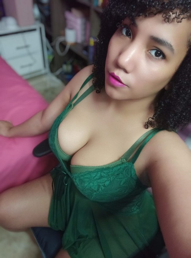 Photo by Crismar with the username @crismarlivesex, who is a star user,  August 7, 2024 at 7:10 PM and the text says 'hi daddyI am online right now 🔞📹📞🆓, 👇

https://arousr.com/Crismar

reach me out. and cum with me

#virtual #girlfriend #cammodel #Arousr #latina #videocalls #videochat'