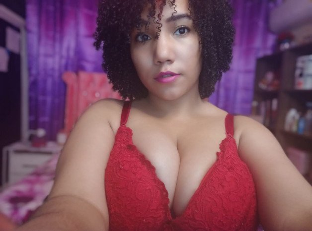 Photo by Crismar with the username @crismarlivesex, who is a star user,  May 9, 2024 at 11:08 PM and the text says 'Hello honey, I am online now 👇
https://arousr.com/Crismar

🔞📹📞 #virtual #girlfriend #cammodel #Arousr'