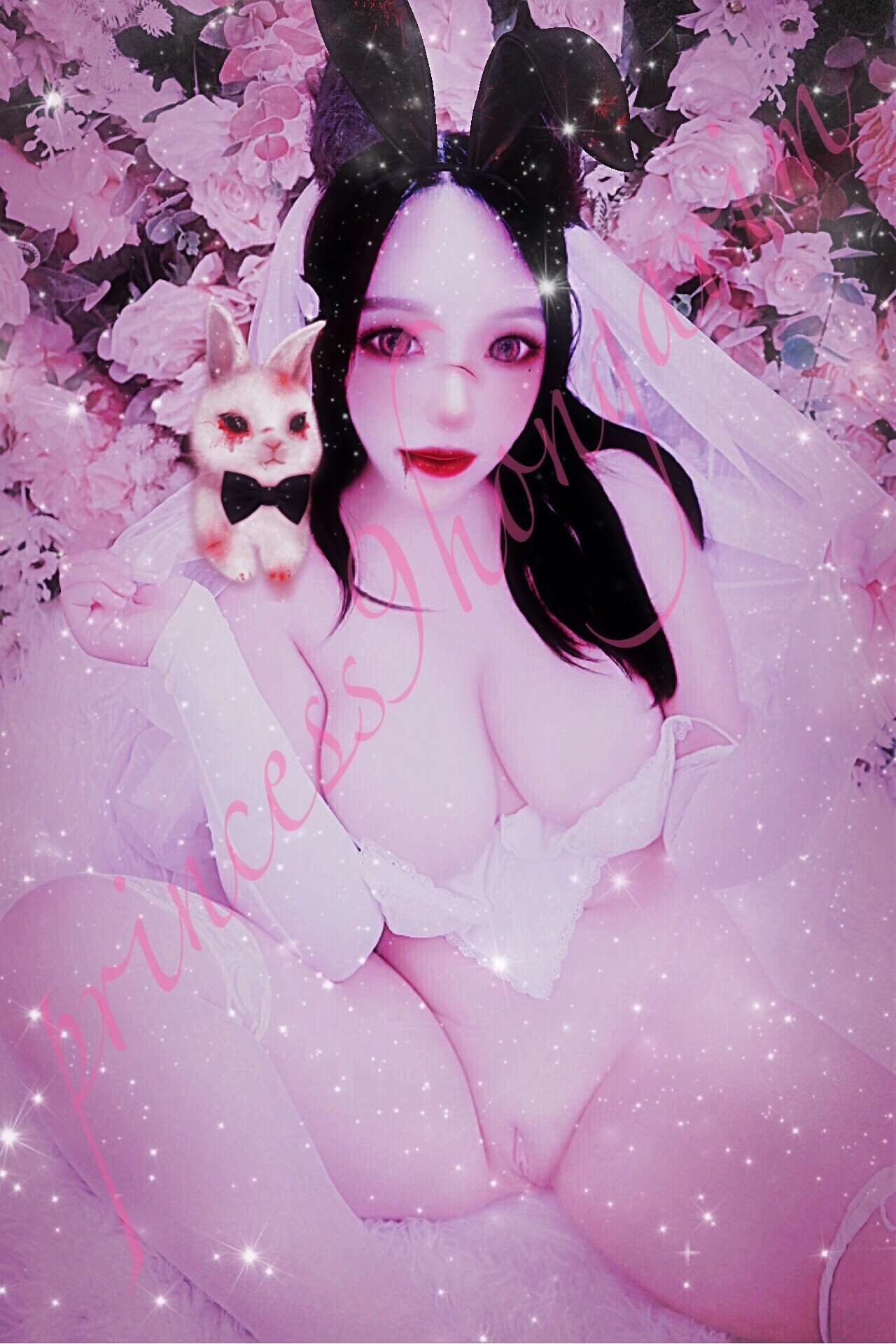Photo by aRim with the username @princess9hongarim,  November 1, 2020 at 11:48 AM. The post is about the topic Pussy and the text says 'hello halloween'