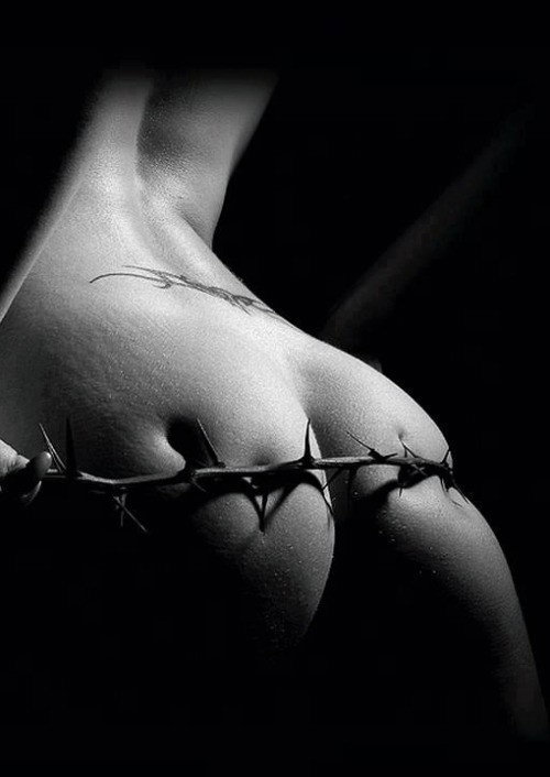 Photo by Sistercunegonde with the username @Sistercunegonde,  June 4, 2019 at 7:44 PM. The post is about the topic Bondage