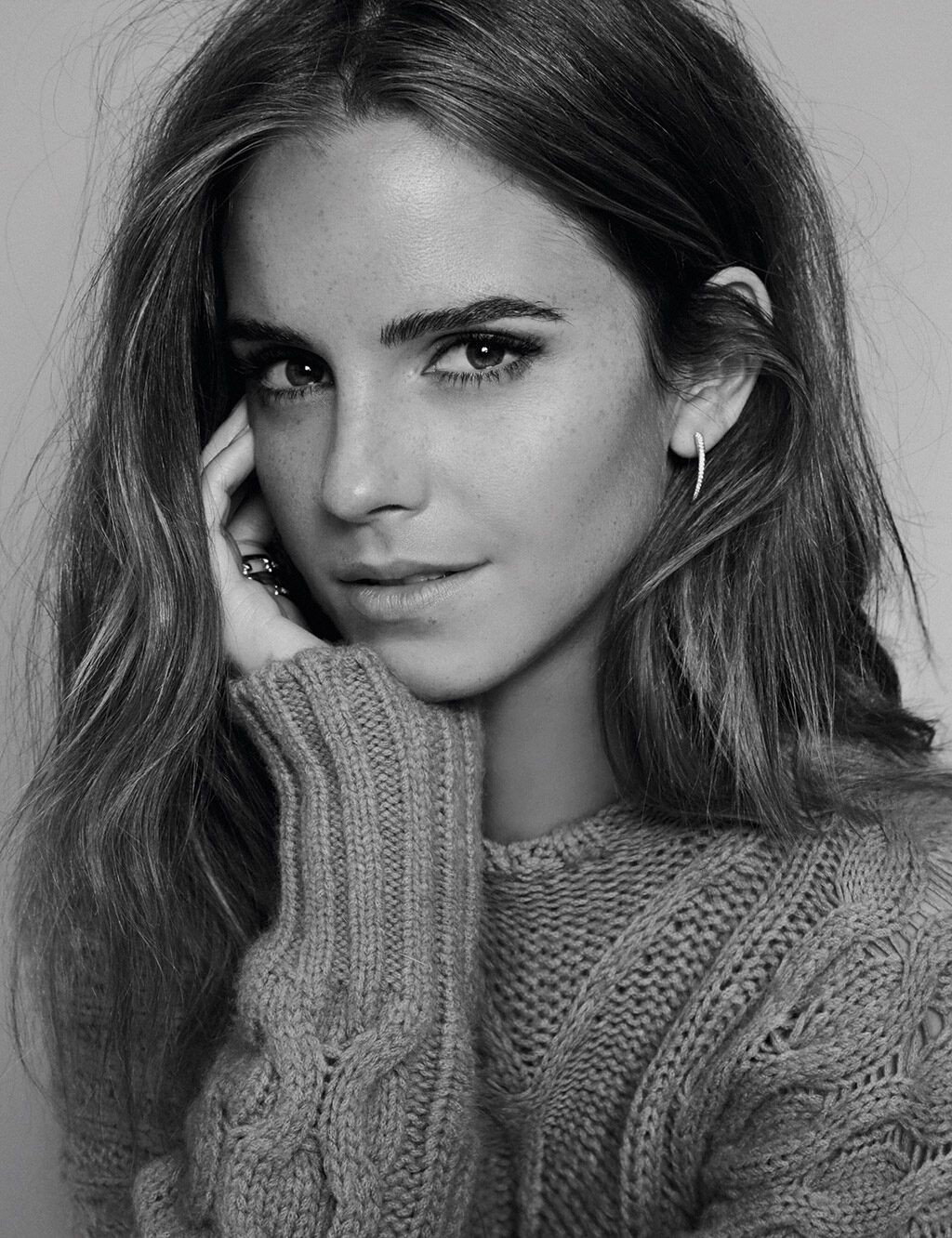 Photo by yaya-ee with the username @yaya-ee,  June 6, 2019 at 9:55 PM. The post is about the topic Girls You Dream Of and the text says 'Emma Watson for Elle Spain (2015)'
