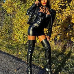 Watch the Photo by KarinaClarketv with the username @KarinaClarketv, posted on March 14, 2024. The post is about the topic Sexy Boots. and the text says '#boots #latex'