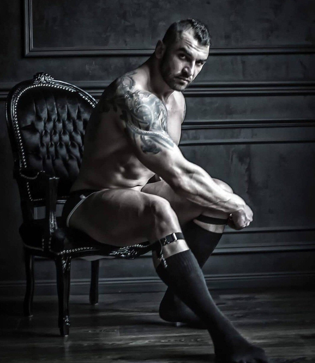 Photo by WoodyCox with the username @WoodyCox,  June 28, 2020 at 4:56 PM. The post is about the topic Male Ho-siery