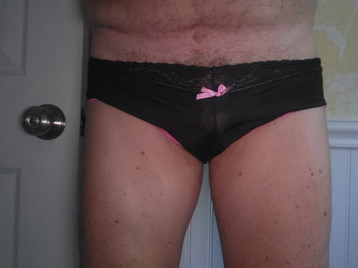 Photo by SPenguin261 with the username @SPenguin261,  July 31, 2023 at 8:39 PM. The post is about the topic Men wearing panties
