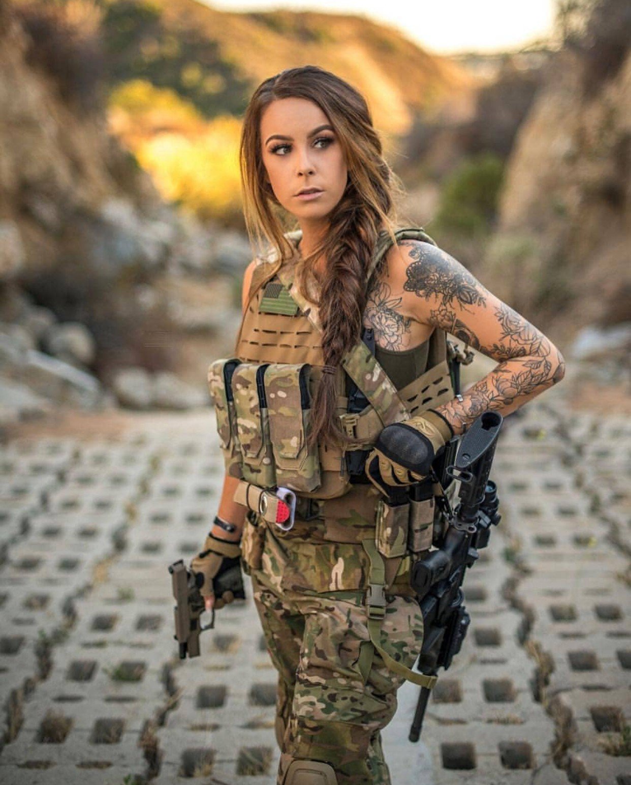 Photo by Senorpunisher with the username @Senorpunisher,  July 19, 2019 at 5:25 PM. The post is about the topic Girls with Guns