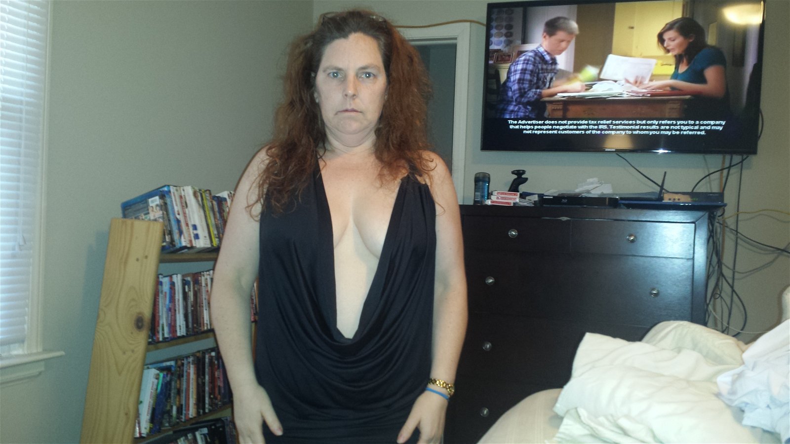 Photo by Marks69 with the username @Marks69,  February 10, 2020 at 1:21 AM. The post is about the topic Side-boob & downblouse