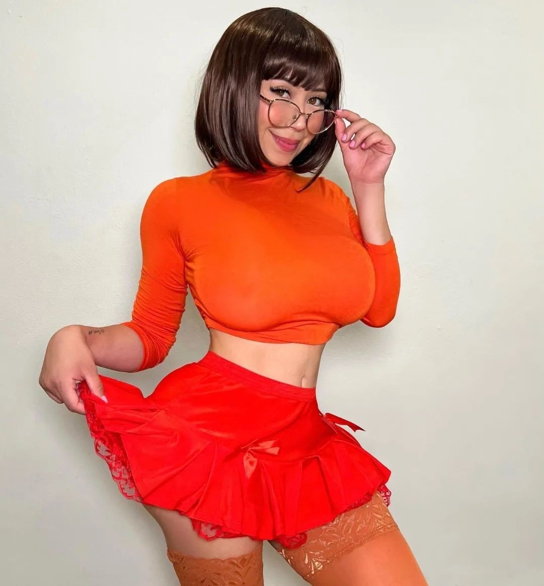 Album by Lovetoeat0690 with the username @Lovetoeat0690,  January 25, 2023 at 7:26 PM. The post is about the topic Velma hotties