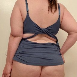 Photo by JessBBW with the username @JessBBW, who is a verified user,  March 30, 2021 at 1:10 AM. The post is about the topic chubby amateurs and the text says 'How was your Monday?  Do anything fun?'
