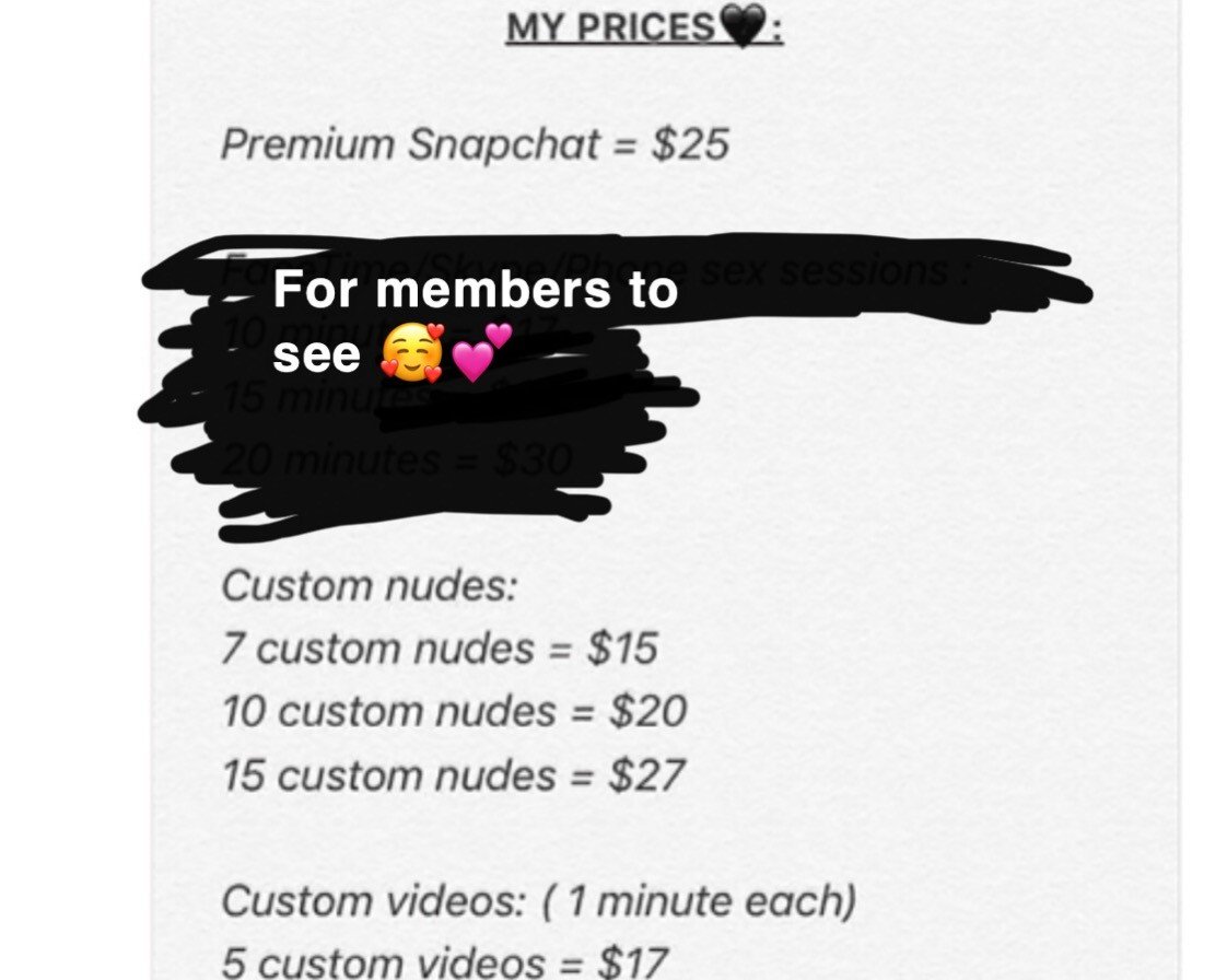 Photo by Caramels with the username @Caramels, posted on November 27, 2019 and the text says 'hiiii, i recently made a premium snapchat!! if you would like to start viewing that, please go ahead and DM me. i always answer your DMs!!! #premiumsnap #premium #snap #nudes #sendingnudes #buyingnudes'