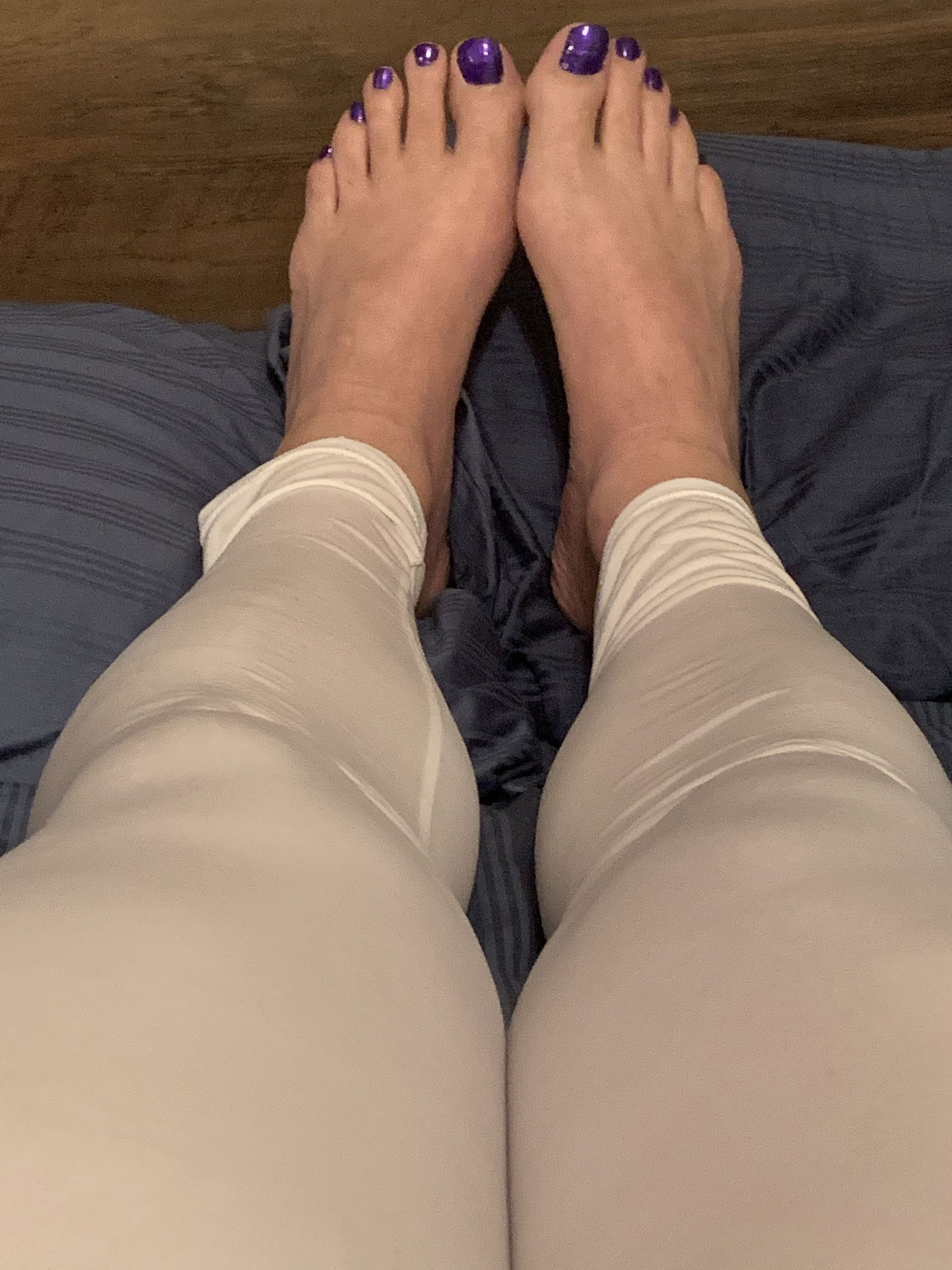 Photo by Vanessacd with the username @Vanessacd,  February 16, 2020 at 4:49 AM. The post is about the topic Sissy feet & toes