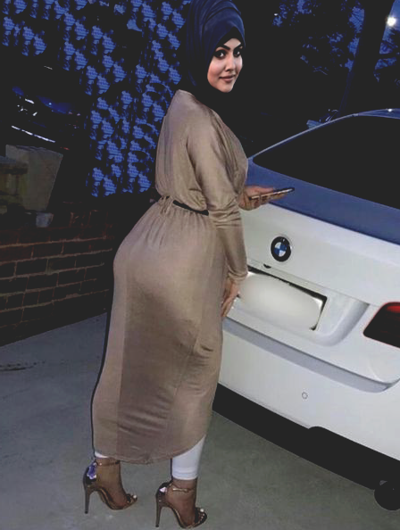 Photo by johnyjaan888 with the username @johnyjaan888,  August 26, 2019 at 1:47 AM. The post is about the topic Teen and the text says 'kiran shehzadi showing her yummmy ass'