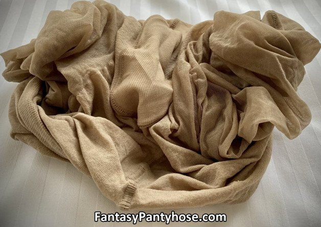 Photo by FantasyPantyhose.com with the username @FantasyPantyhose,  January 16, 2022 at 12:58 PM. The post is about the topic Pantyhose and the text says 'You find these on you hotel bed, what should you do with them?'