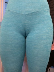 Photo by Hanjizzzer with the username @Hanjizzzer,  December 23, 2018 at 4:35 PM. The post is about the topic Yoga Pants, Ass, Creep Shots, Heels, Legs