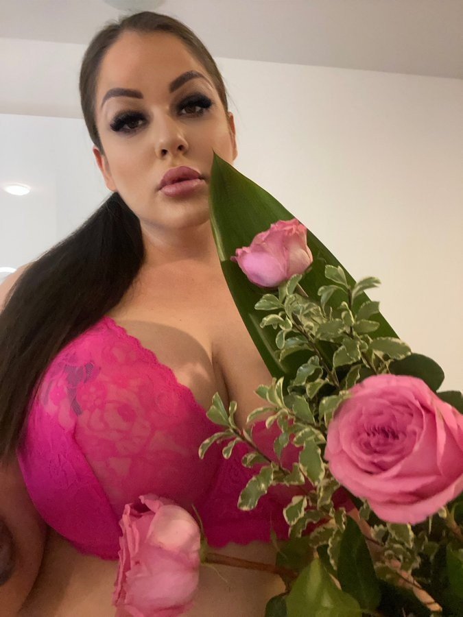 Photo by 2busty with the username @2busty, who is a brand user,  February 7, 2022 at 11:14 AM and the text says 'Gorgeous busty model Anissa Jolie
Follow her https://onlyfans.com/anissajolie?ref=10443529 
Follow 2B https://onlyfans.com/busty2?ref=10443529'