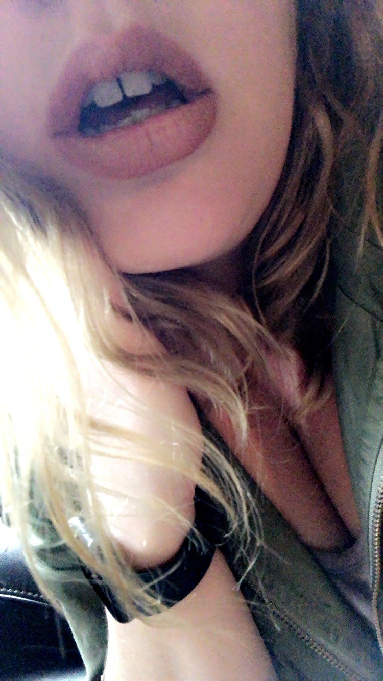 Photo by TheStrangerDiaries with the username @TheStrangerDiaries, who is a verified user,  November 24, 2019 at 2:34 AM. The post is about the topic blowjob and the text says 'I need a cock to fill this mouth. Any takers?'
