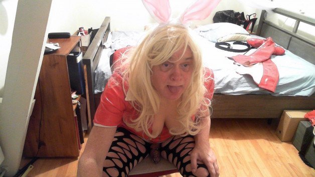 Photo by fluffie with the username @fluffie, who is a verified user,  November 26, 2021 at 7:55 PM. The post is about the topic FINDOM GODDESS TIFF and the text says 'i was for 1,5 hour on stripchat and i made a MAN cum on my show.  13 tokens HE paid so i was a good whore'