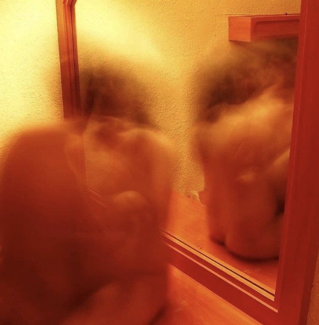 Album by LePigeonVolant with the username @LePigeonVolant,  December 7, 2023 at 6:08 PM. The post is about the topic erotic photography and the text says 'Long exposures. Credit René Carlos'