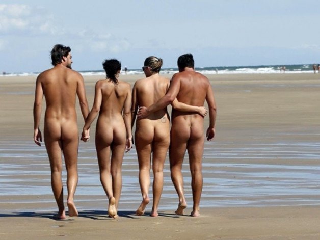Photo by LePigeonVolant with the username @LePigeonVolant,  October 18, 2022 at 4:21 PM. The post is about the topic Nudists and naked and the text says 'From the net'