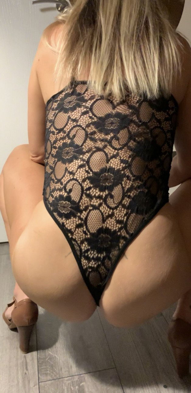 Photo by Kimthemilf with the username @Kimthemilf, who is a verified user,  August 18, 2023 at 7:35 AM. The post is about the topic Hotwife and the text says 'Hoping everyone has a lovely weekend 😘😘'