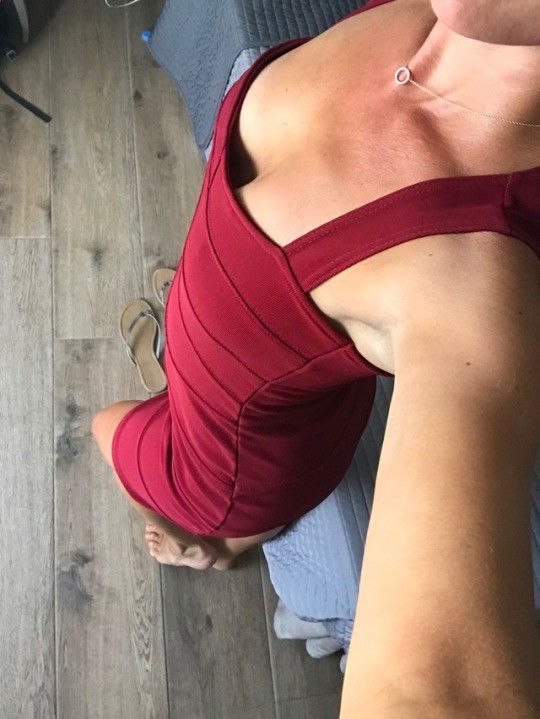 Album by Kimthemilf with the username @Kimthemilf, who is a verified user,  September 6, 2019 at 2:38 PM. The post is about the topic Upskirt and the text says 'No knickers night out!!'