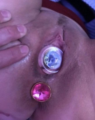 Album by Kimthemilf with the username @Kimthemilf, who is a verified user,  September 15, 2019 at 3:41 PM. The post is about the topic Buttplugs and the text says 'Plugged!!'