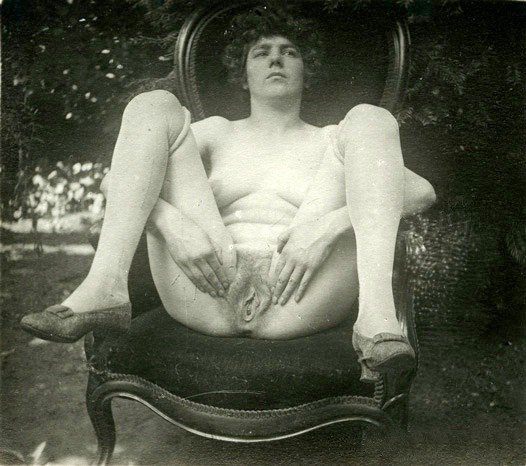Photo by Grandma-Did-It with the username @Grandma-Did-It,  December 31, 2018 at 2:05 PM and the text says 'Porn set c.1920'