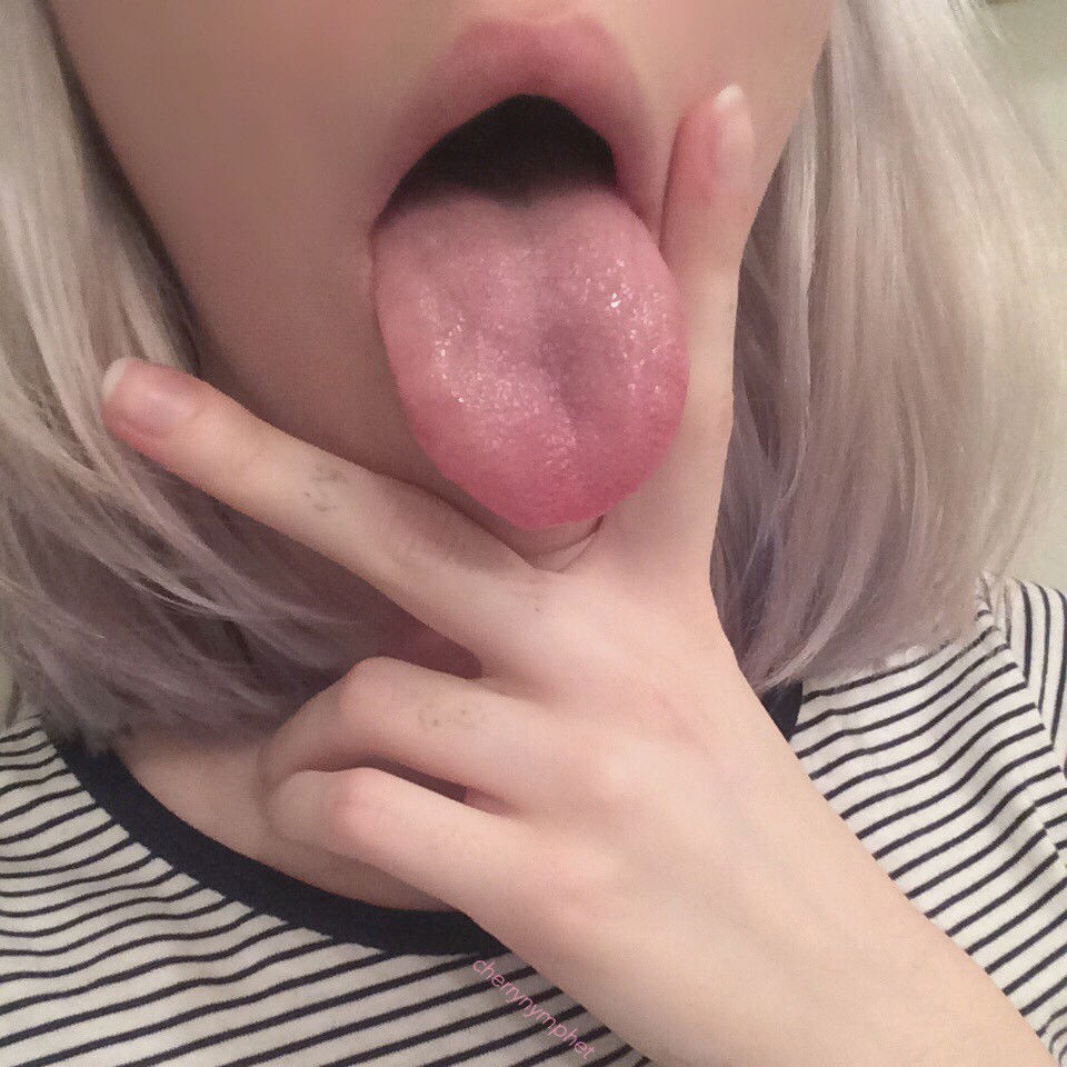 Photo by Bonny&Clyde with the username @bonnyclyde,  September 7, 2019 at 7:03 PM. The post is about the topic Teen and the text says '#tongue #teen #sexy #hot'