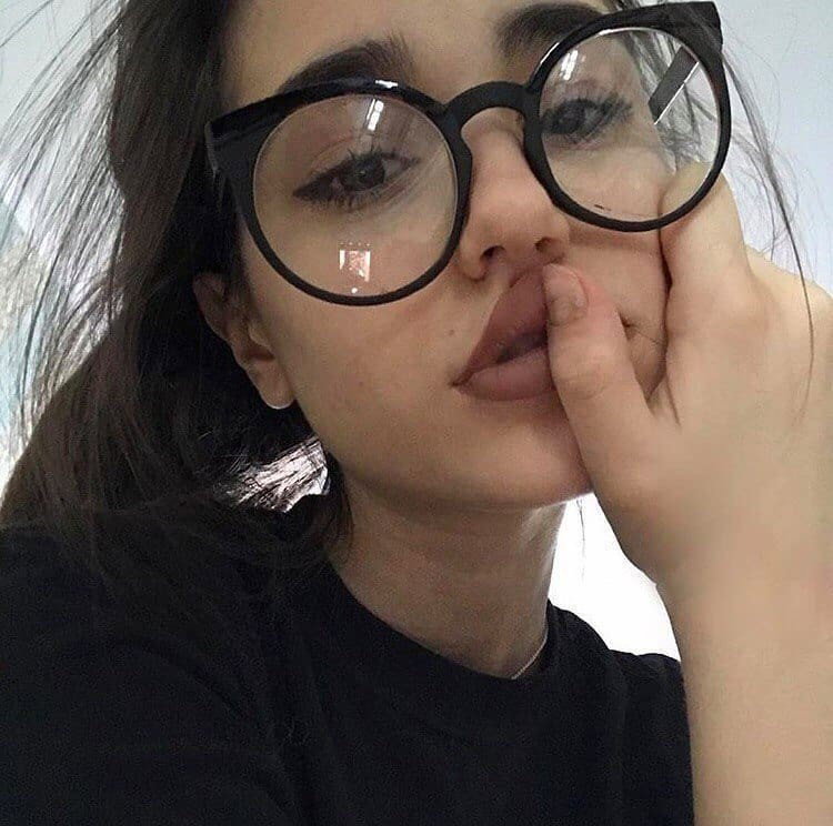 Photo by chloe with the username @chloexxxx,  September 10, 2019 at 4:22 PM. The post is about the topic Glasses