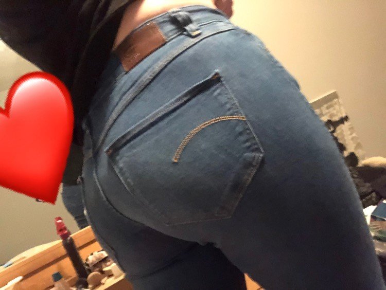 Photo by Araya Angel with the username @arayaangel, who is a star user,  June 28, 2020 at 7:42 PM. The post is about the topic Ass and the text says 'proud of my booty in jeans 😉'