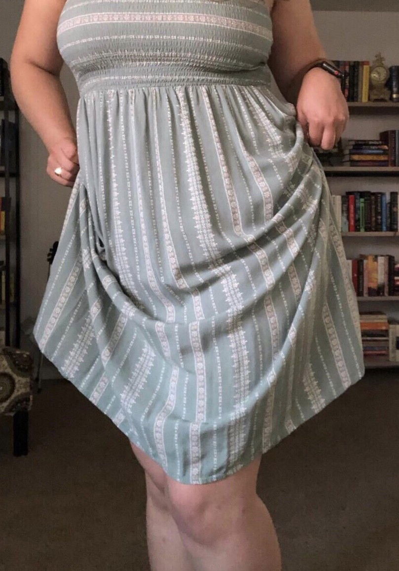 Album by Thicknolagirl with the username @Thicknolagirl,  September 17, 2019 at 12:43 PM. The post is about the topic Amateurs and the text says 'Just discovered this website - am i allowed to share myself? Heres what im wearing to work today. thoughts?'