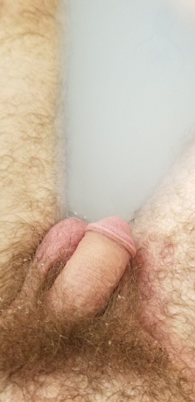 Photo by Ilovemydick with the username @Ilovemydick,  July 15, 2021 at 3:55 AM. The post is about the topic My dick for your enjoyment and the text says 'relaxing in hotel'