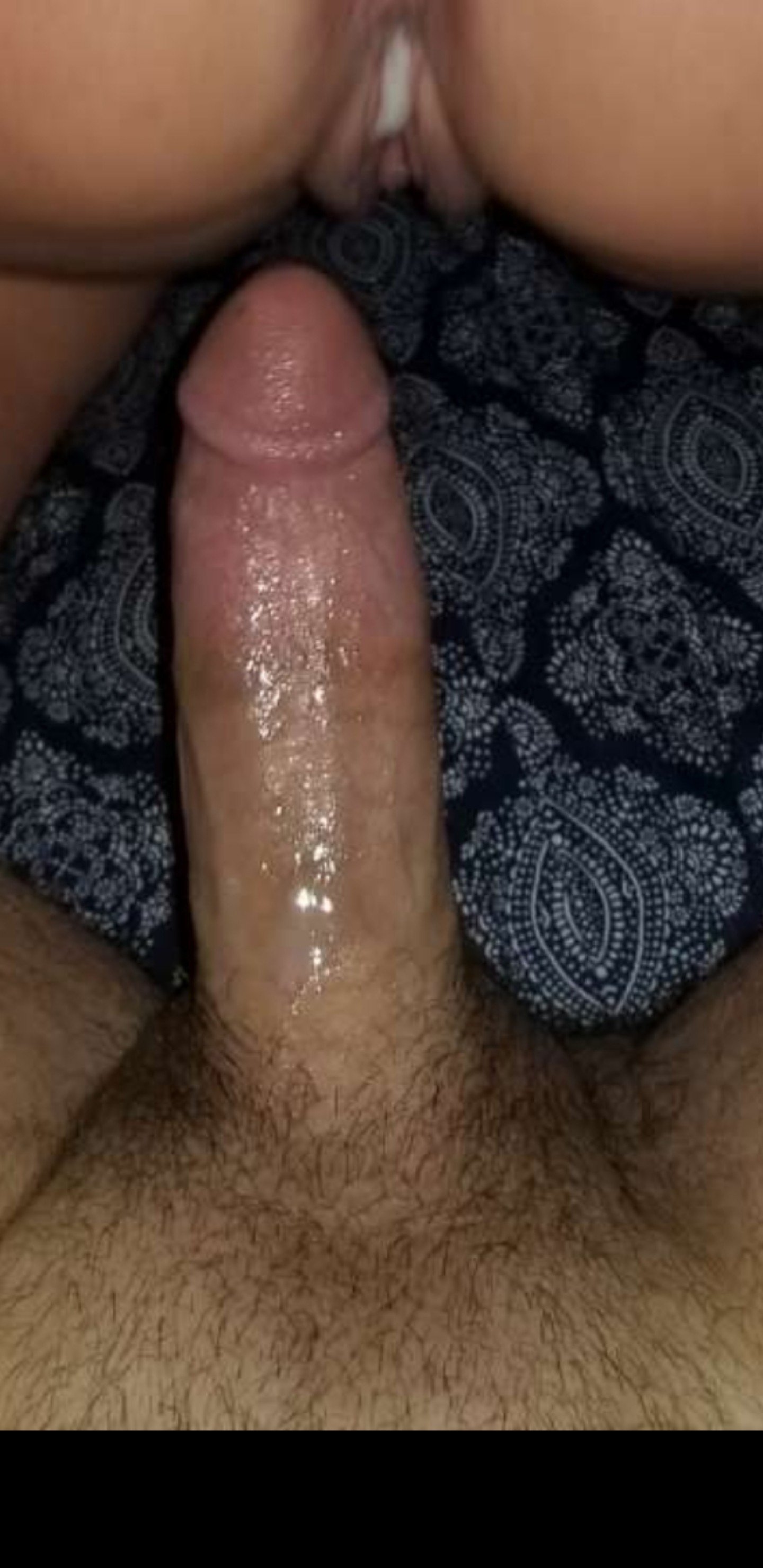 Photo by Sluttycumlover with the username @Sluttycumlover,  November 25, 2020 at 3:14 AM. The post is about the topic Cum Sluts and the text says 'I I looveeee a big creamy load from daddy 😇'