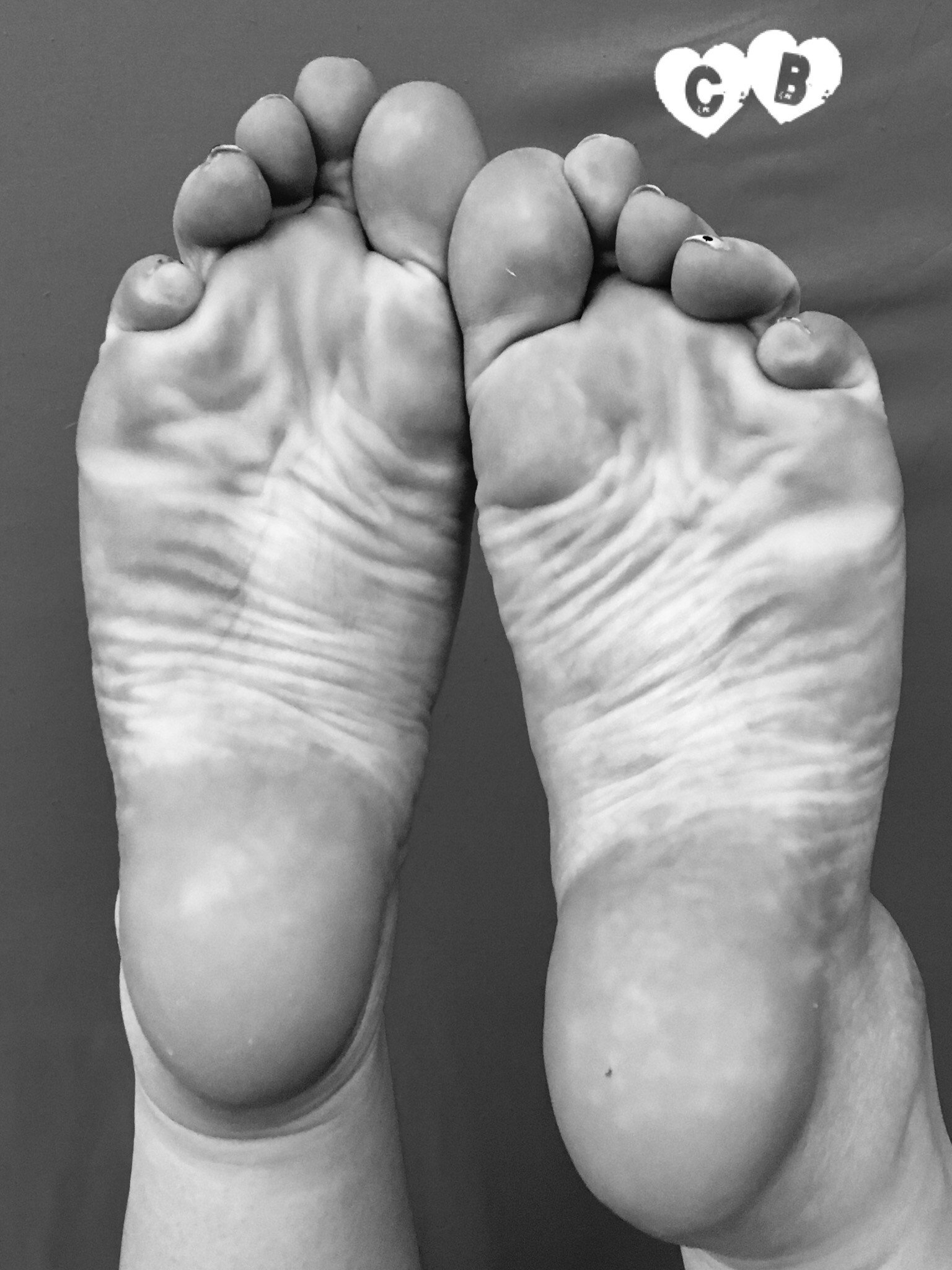 Photo by CamgirlBrielle with the username @CamgirlBrielle,  September 29, 2019 at 3:18 PM. The post is about the topic Foot Fetish and the text says '#Soles #Toes #Feet #Foot #FootFetish'