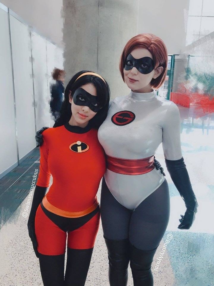 Photo by secretsoforange with the username @secretsoforange,  July 8, 2018 at 5:10 AM and the text says 'steam-and-pleasure:

Elastigirl and Violet from The IncreiblesCosplayers: Bunny Ayumi and SwimsuitSuccubus #cosplay  #incredibles  #the  #incredibles  #elastigirl  #violet  #whoa'
