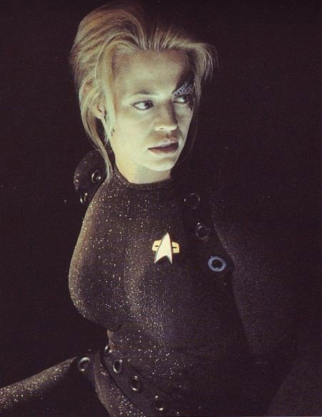 Photo by secretsoforange with the username @secretsoforange,  October 14, 2018 at 1:54 PM and the text says '#jeri  #ryan  #seven  #of  #nine  #star  #trek  #voyager  #woman  #blonde'