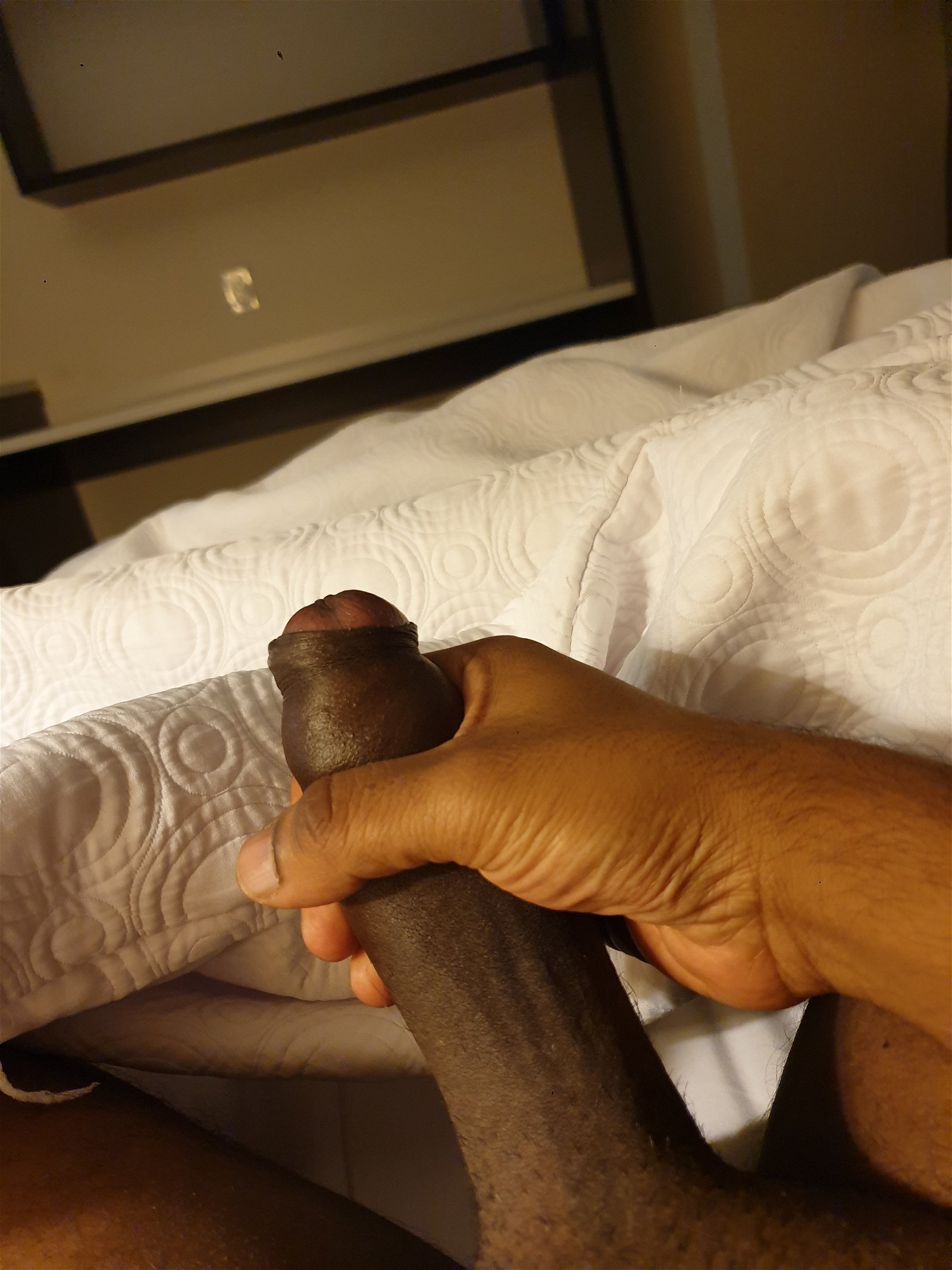 Photo by bangaloreyes with the username @bangaloreyes,  October 1, 2019 at 10:09 AM. The post is about the topic Amateurs and the text says '#dick #morningwood #amateur'