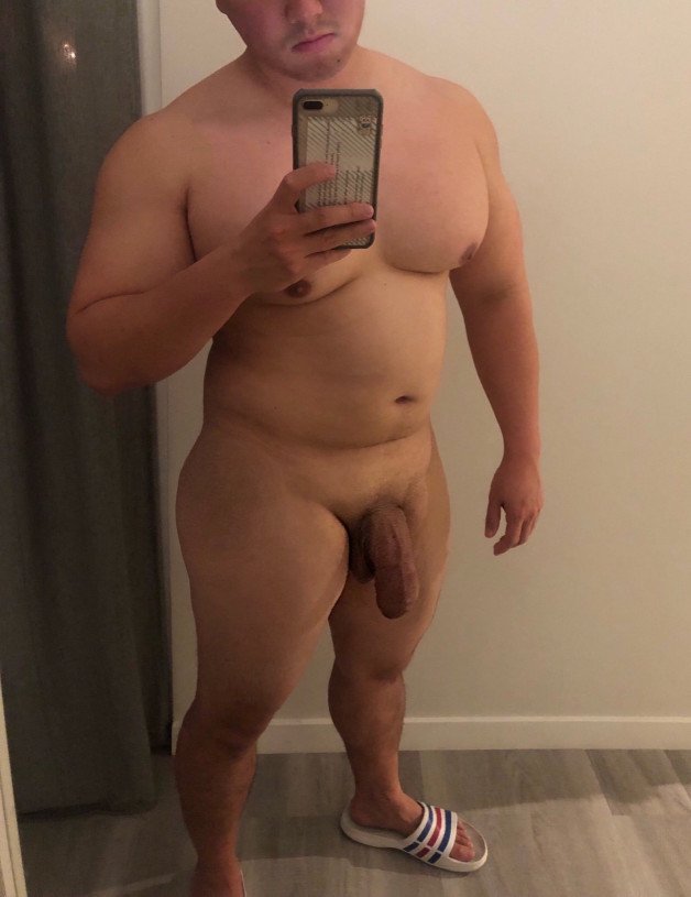 Photo by momo5 with the username @momo5,  October 6, 2023 at 6:55 AM. The post is about the topic Big Cock Lovers and the text says '#gay #muscle #bigcock #asian'