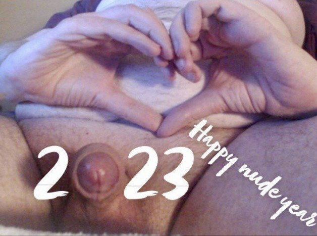 Photo by MrAlSouth with the username @MrAlSouth, who is a star user,  January 7, 2023 at 3:16 AM and the text says 'Happy Nude Year

#HappyNewYear'
