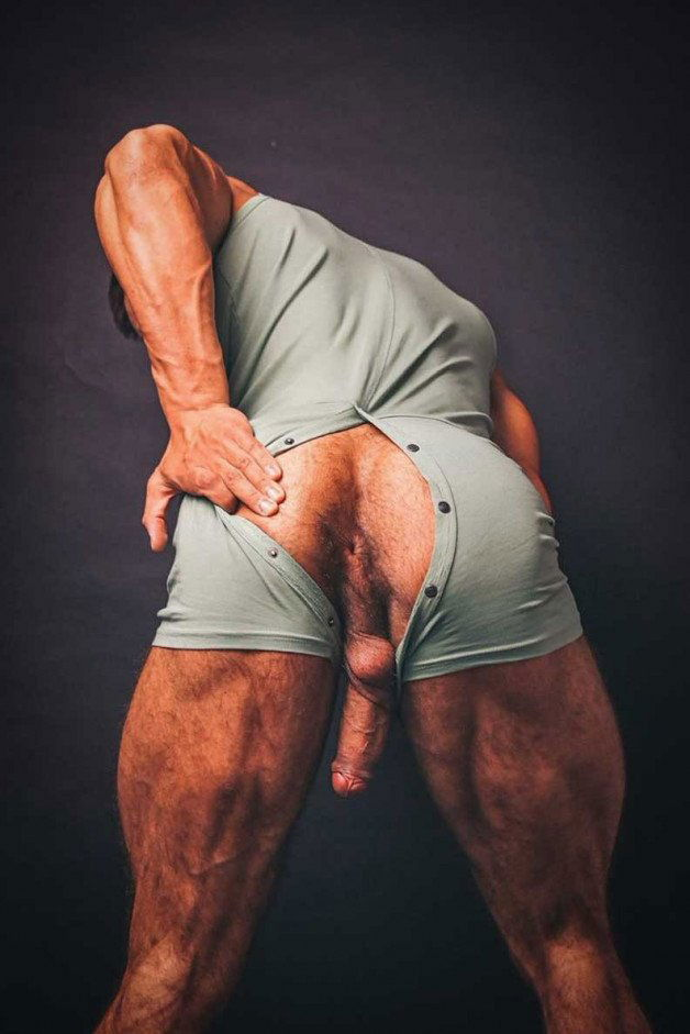 Photo by Dickpower with the username @Dickpower,  April 28, 2024 at 2:50 PM. The post is about the topic Gay Hairy Men