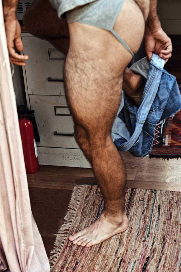 Photo by Dickpower with the username @Dickpower, posted on November 3, 2021. The post is about the topic Gay hairy legs