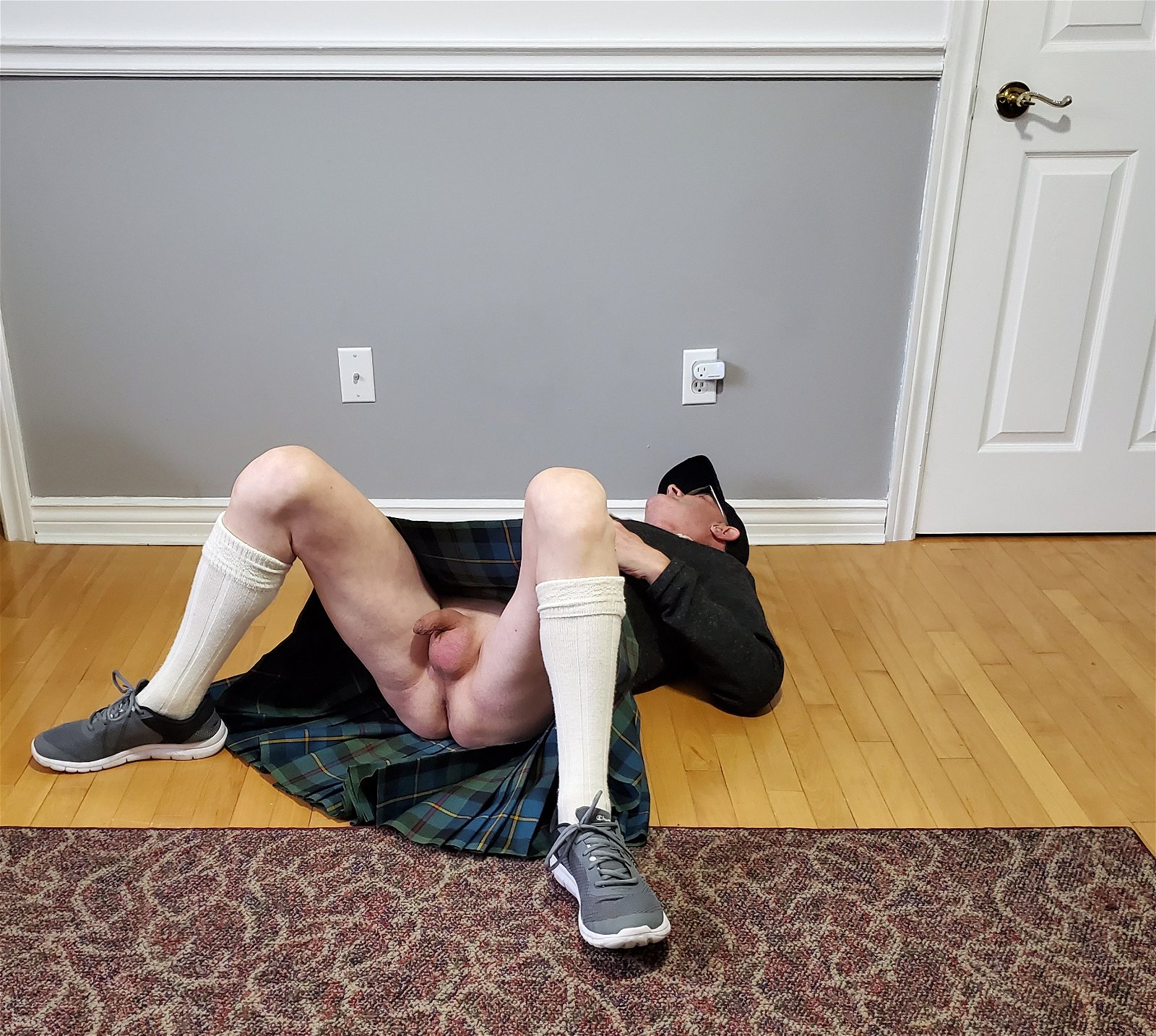 Watch the Photo by AnneCD1973 with the username @AnneCD1973, who is a verified user, posted on October 26, 2019. The post is about the topic Gay Porn. and the text says 'Up my kilt'
