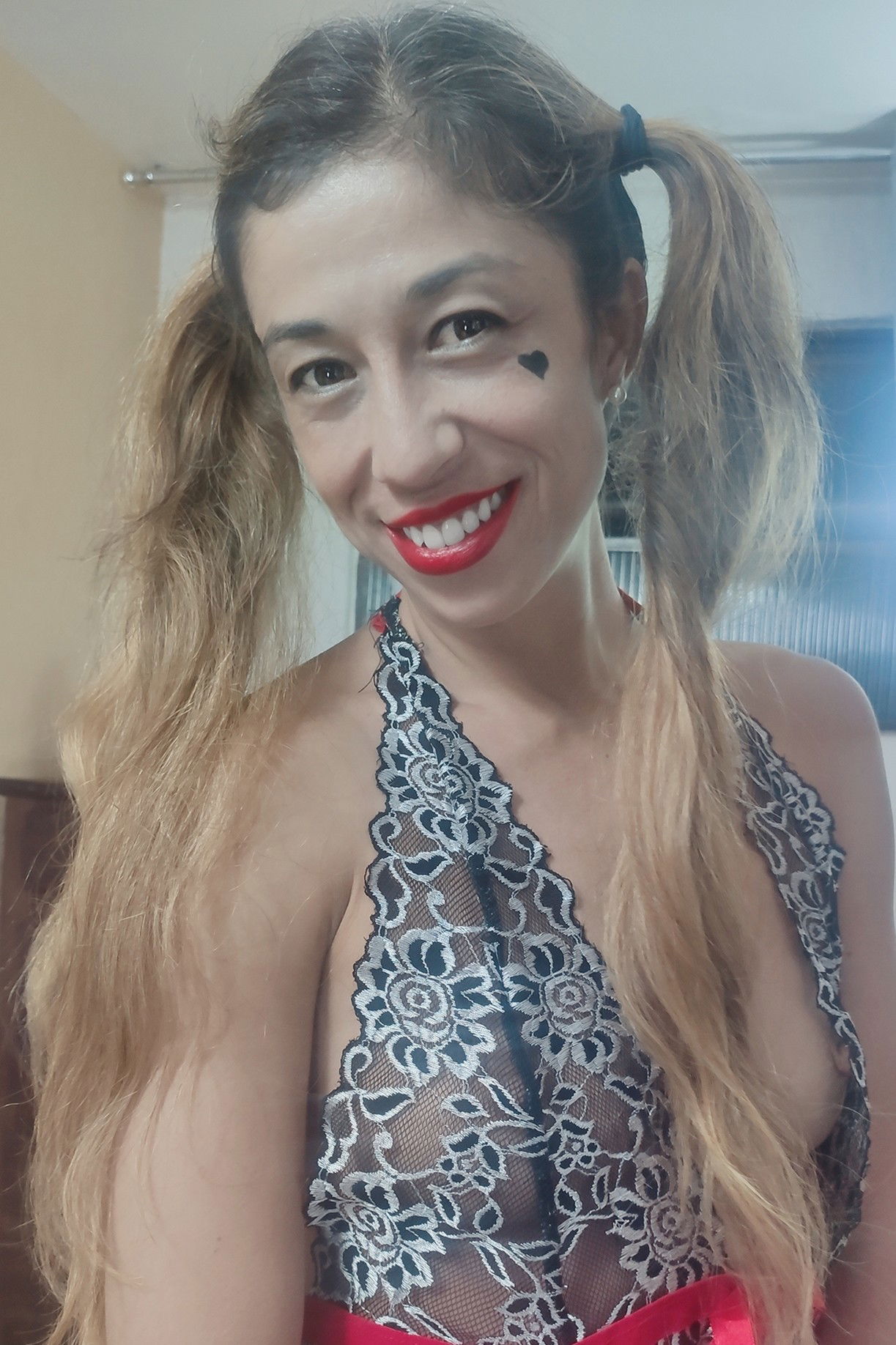 Photo by Lettywild with the username @LettyWild, who is a star user,  April 6, 2020 at 4:27 AM. The post is about the topic Lettywild and the text says 'I'm online on chaturbate and stripchat 😘💋❤️💋'